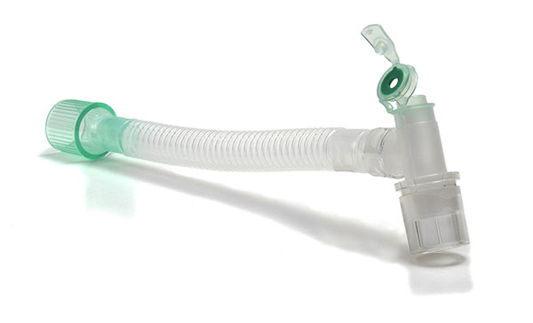 Catheter Mount Flexible 22F - raccord patient coudé à rotule 22M/15F avec double Flip Top Cap, ≥170mm